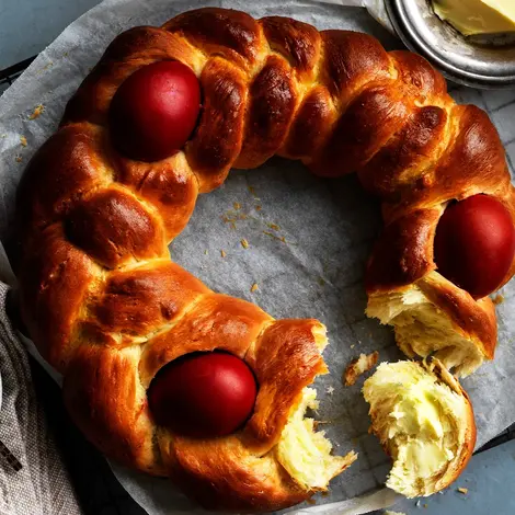 Greek Easter Traditions | RoadTopper